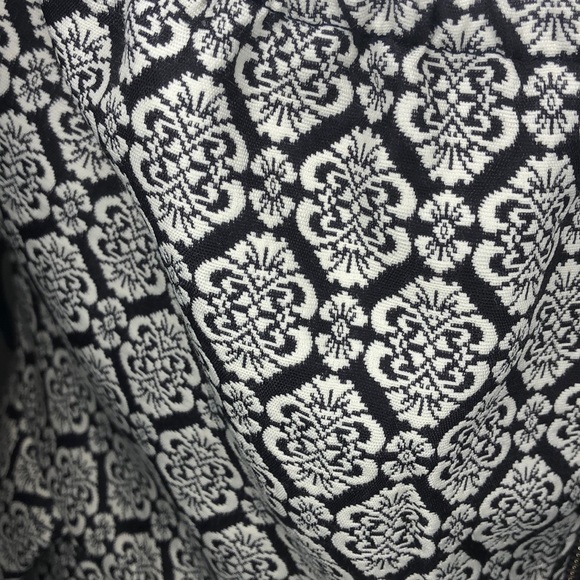 Patterned Tapestry Strapless Dress - Picture 8 of 9